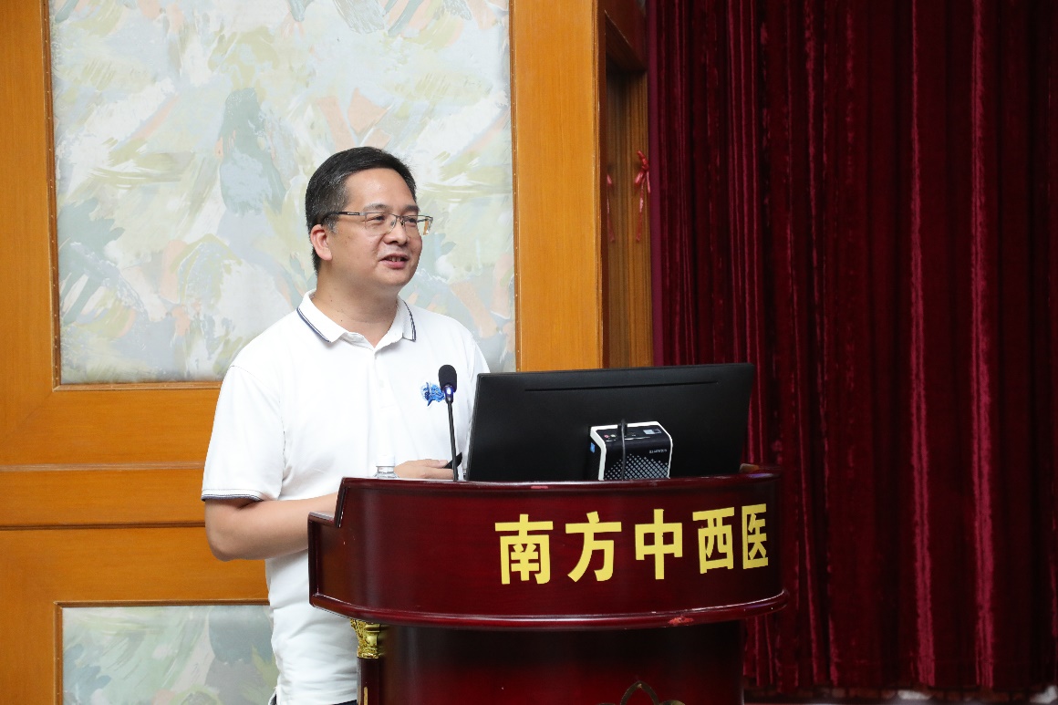 在内容传播平台方面,郑华如主任分享了实现传播力最大化的技巧.